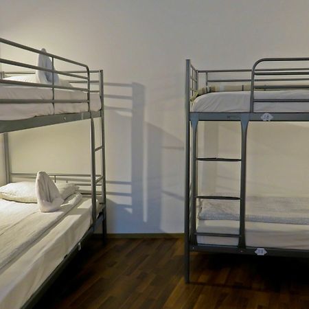 The Evil Clown Hostel Brasov Luaran gambar