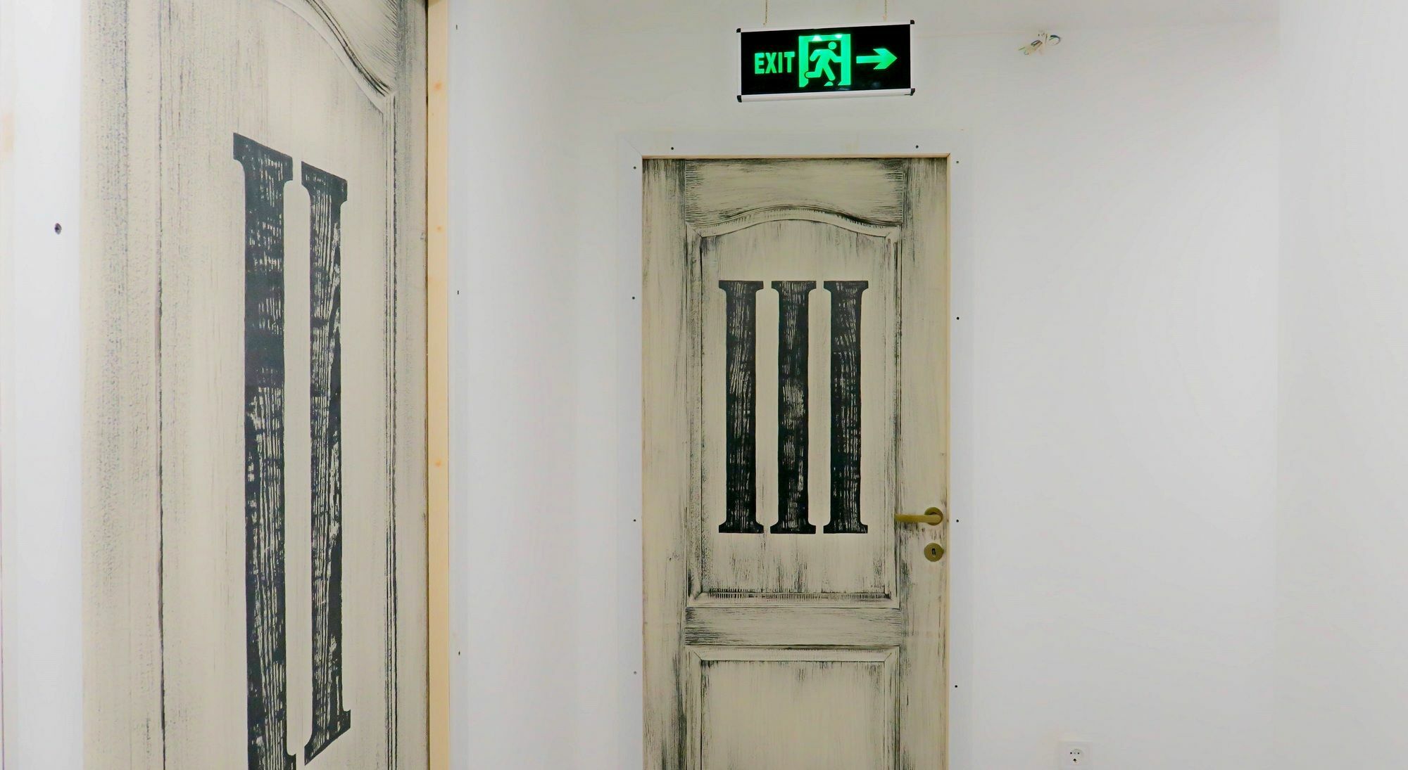 The Evil Clown Hostel Brasov Luaran gambar