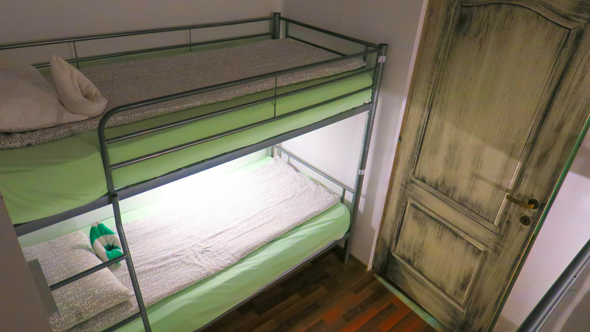 The Evil Clown Hostel Brasov Luaran gambar